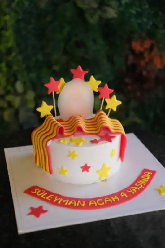 Butik Taraftar Sarı Kırmızı Atkılı Pasta