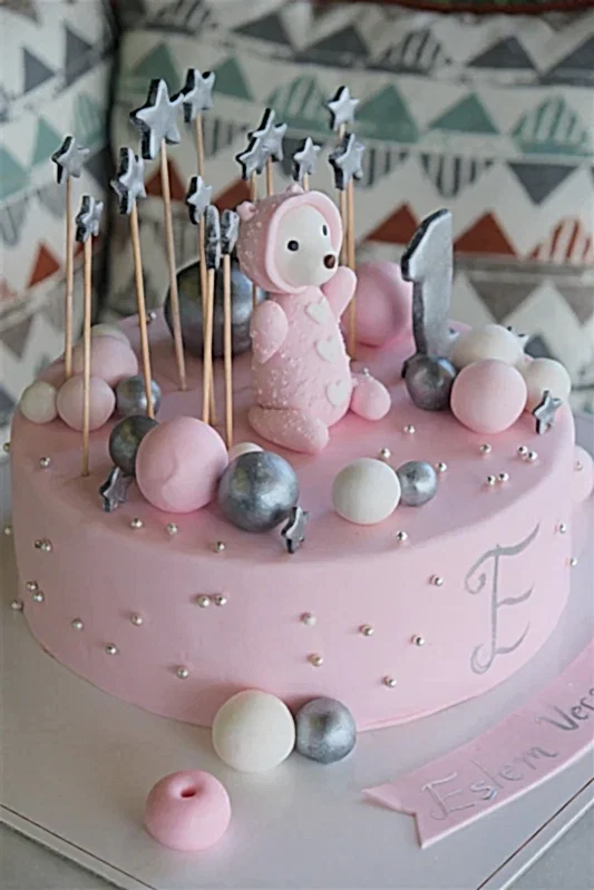 Butik Kapşonlu Köpek Pasta