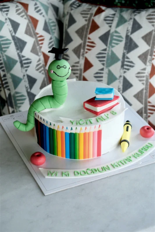 Butik Rengarenk Kitap Kurdu Pasta