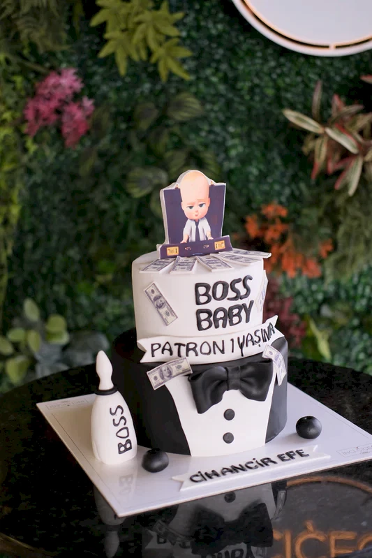 Butik Katlı Patron Bebek Smokinli Pasta