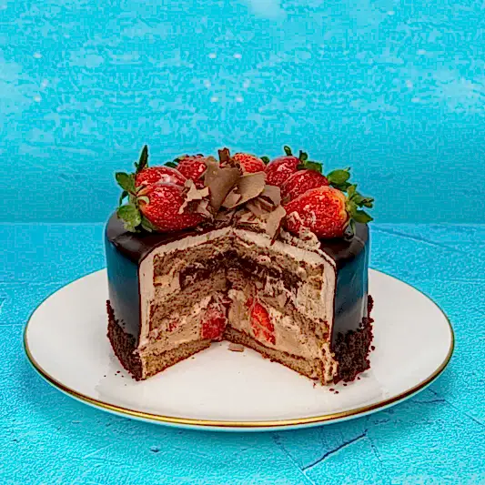 7-8 Kiilik Çilekli Çikolatal Pasta Meyve