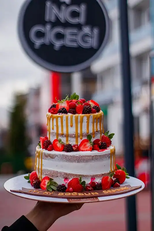 Butik Naked Damlayan Ki Katl Pasta