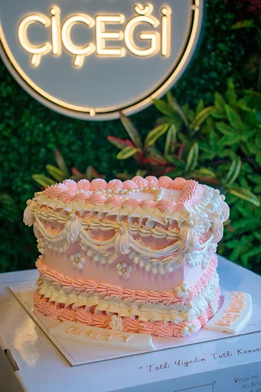 Butik Nostaljik Pasta (Vintage Cake)