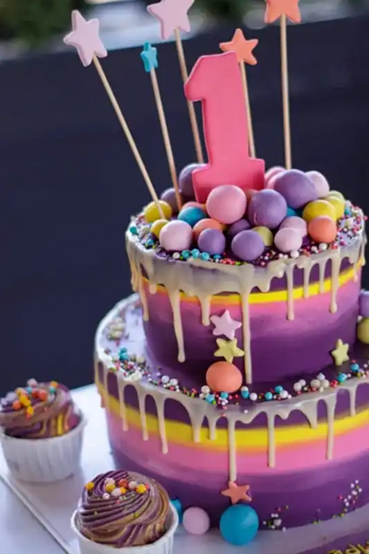 Butik Rengarenk Balonlu Pasta